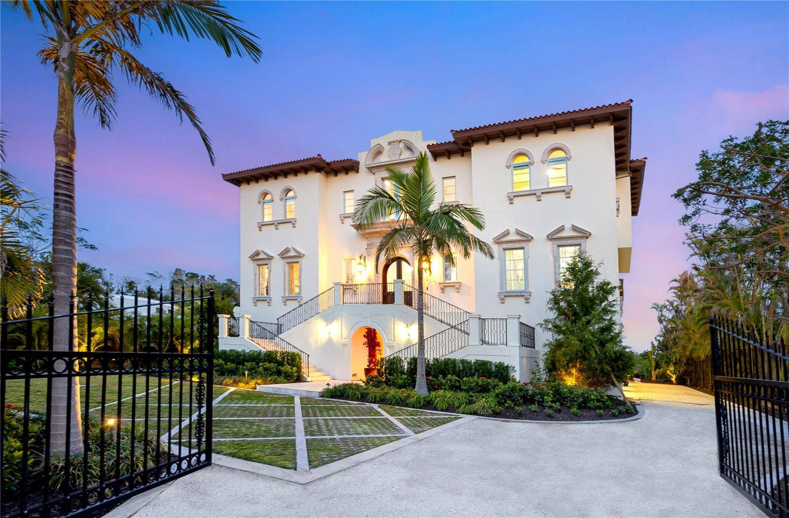 4205 HIGEL AVE, Sarasota, FL 34242