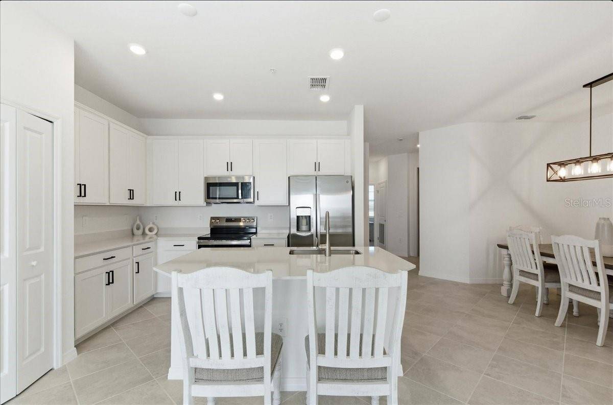 19140 SCALLOP LOOP #308, Lakewood Ranch, FL 34211