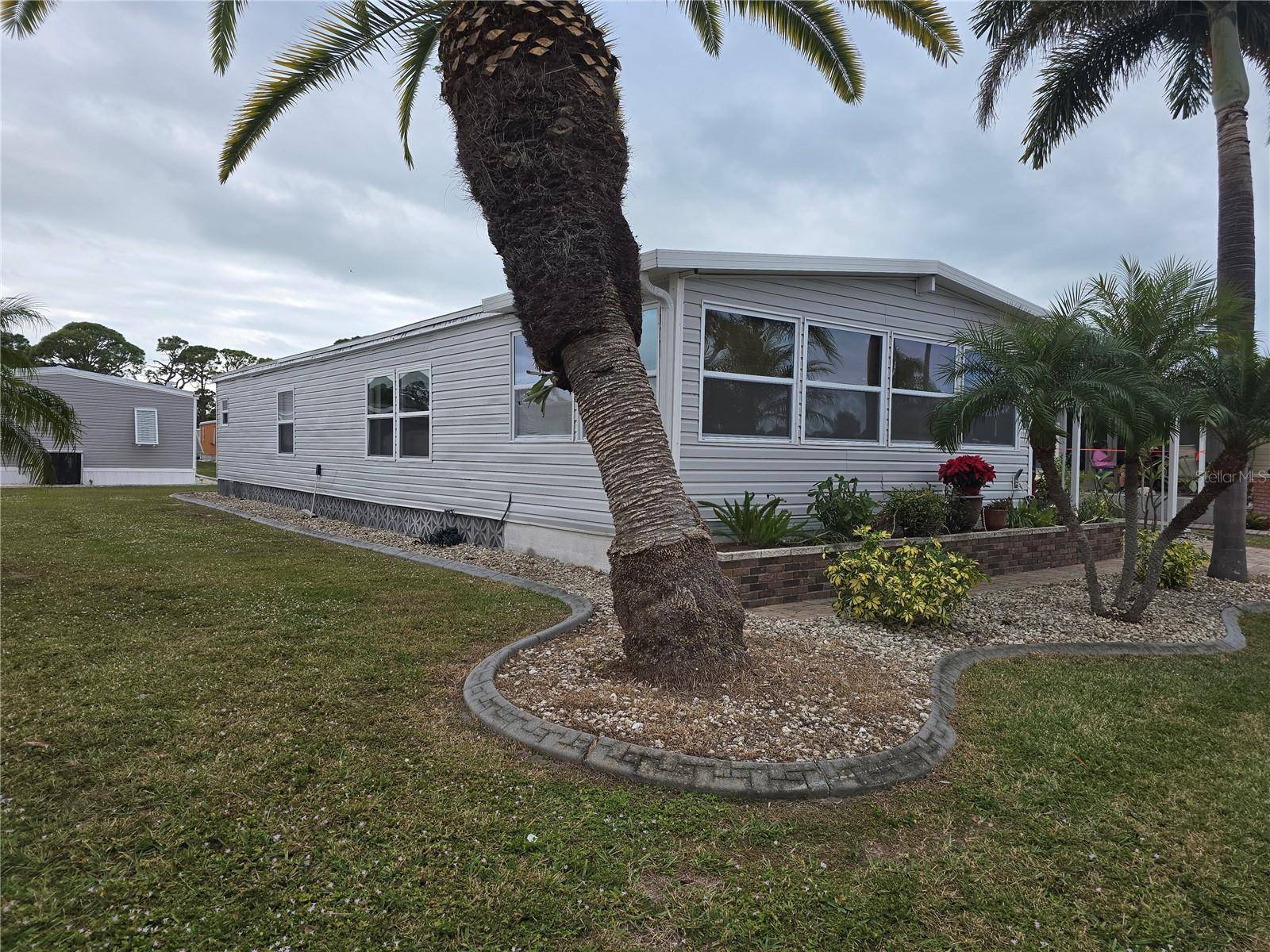 6 S BOTANY BAY CIR, Englewood, FL 34223