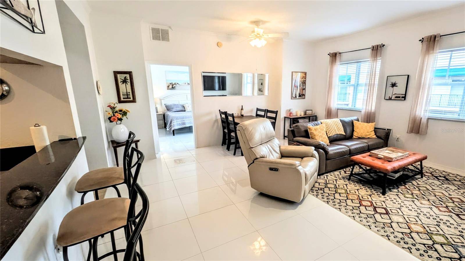 1064 N TAMIAMI TRL #1606, Sarasota, FL 34236