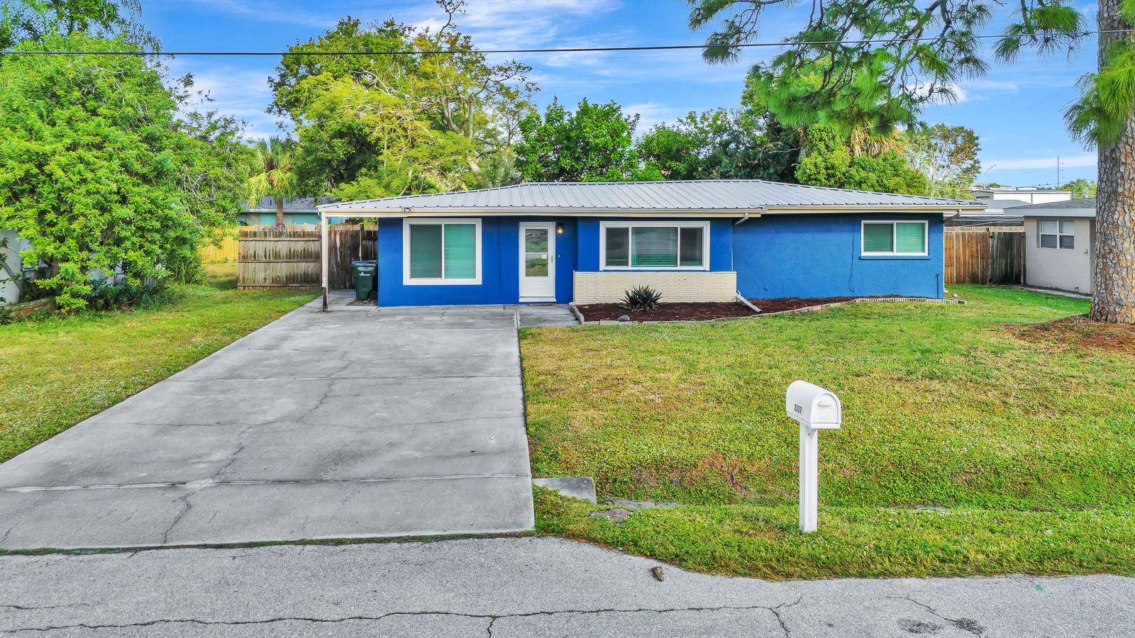 2127 LEE LN, Sarasota, FL 34231
