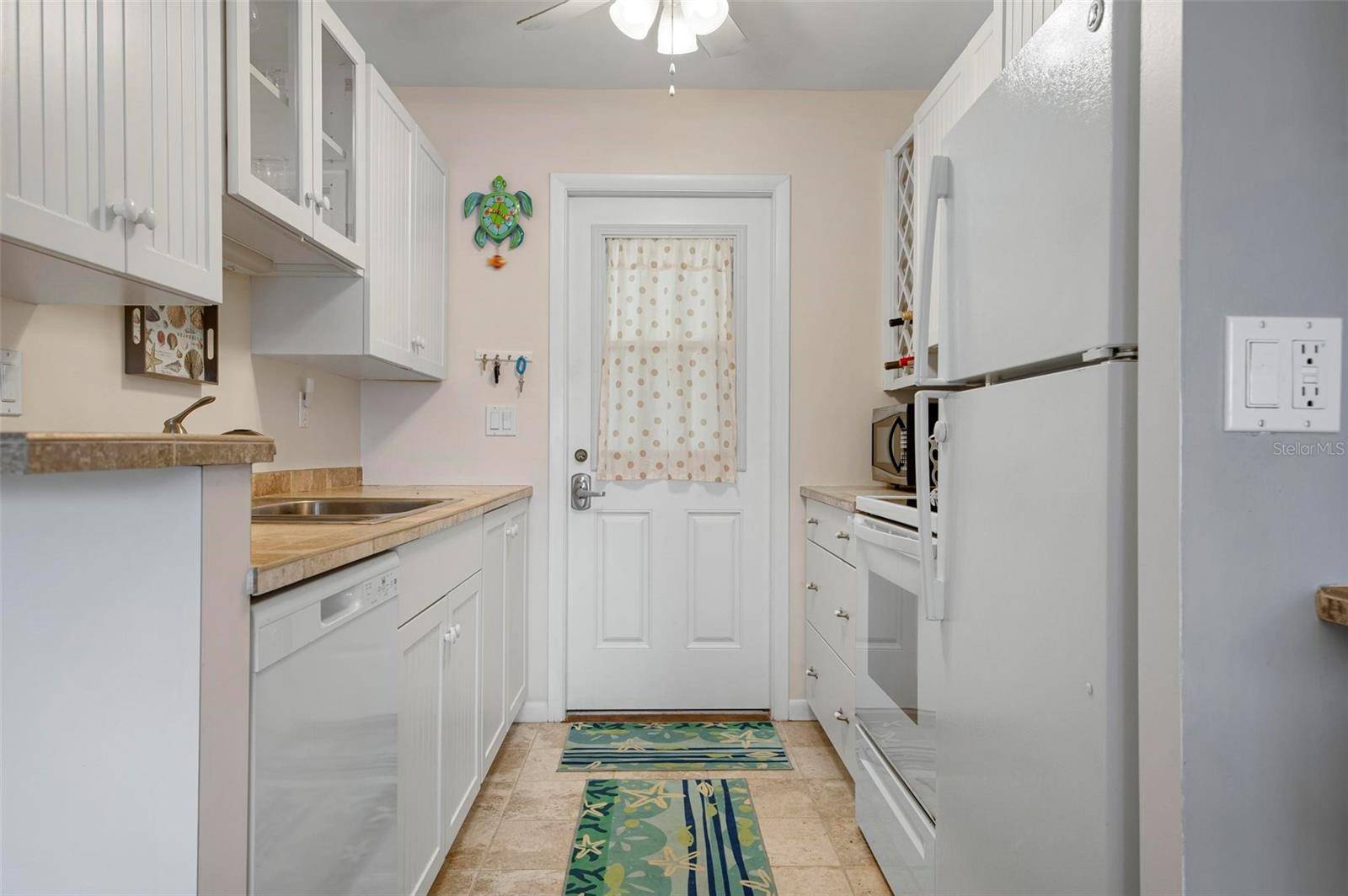 3808 GULF OF MEXICO DR #E205, Longboat Key, FL 34228