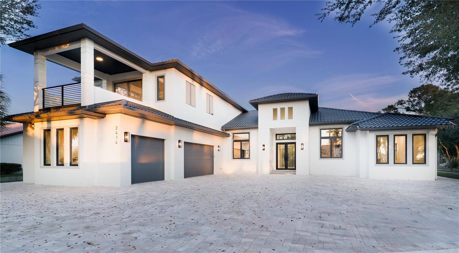 2414 BAYSHORE RD, Nokomis, FL 34275