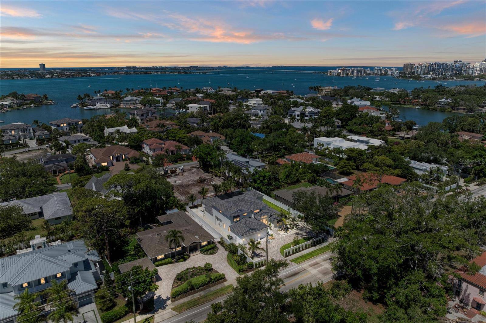 1516 S ORANGE AVE, Sarasota, FL 34239