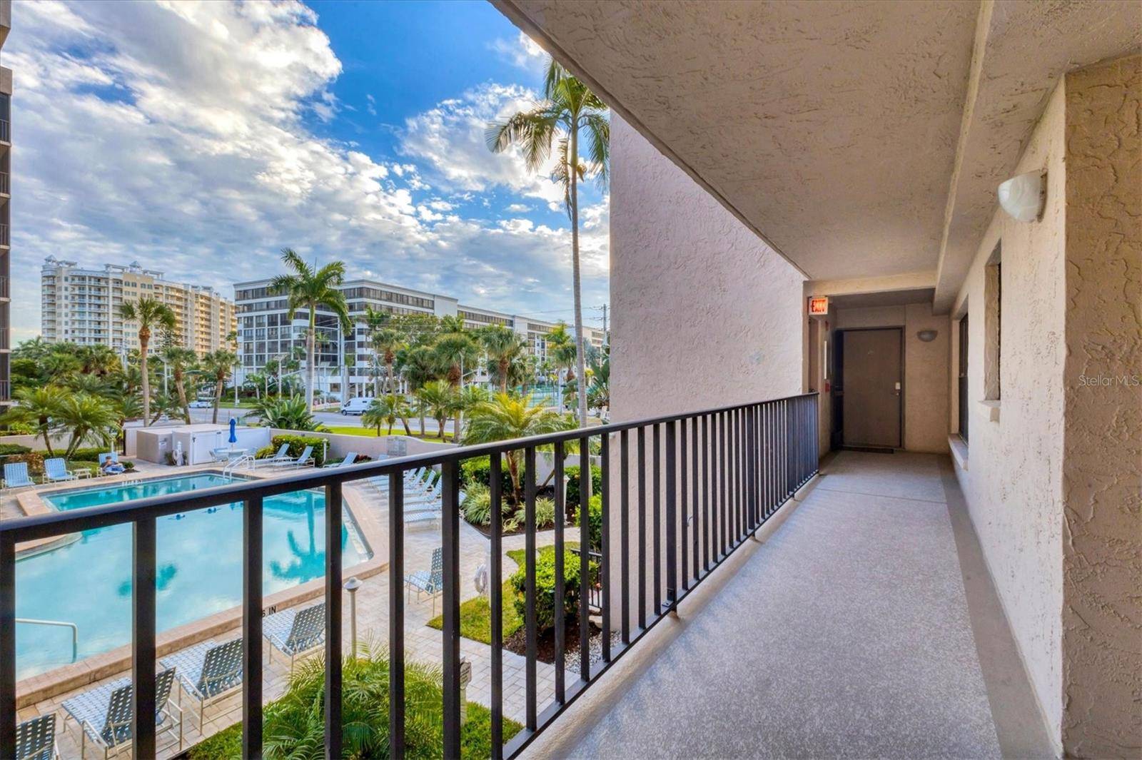 1001 BENJAMIN FRANKLIN DR #201, Sarasota, FL 34236