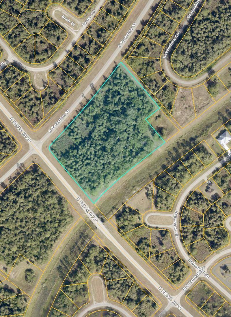 N YORKSHIRE ST, North Port, FL 34288