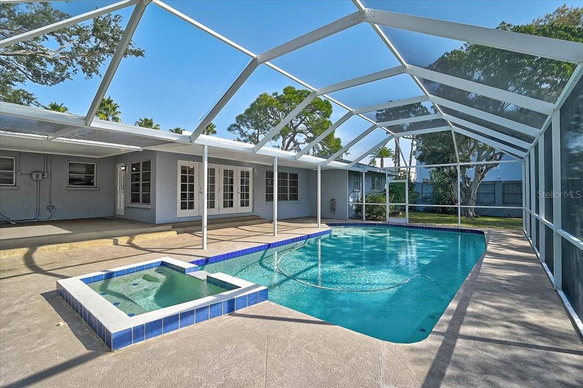1958 MORRIS ST, Sarasota, FL 34239