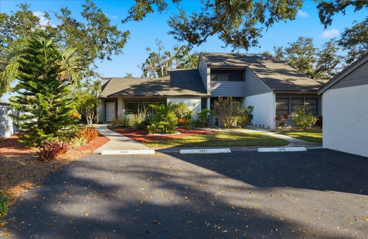 3205 GOLDEN EAGLE LN, Sarasota, FL 34231