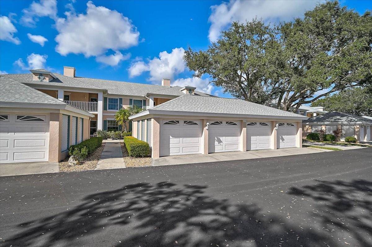 4219 CADDIE DR E #204, Bradenton, FL 34203