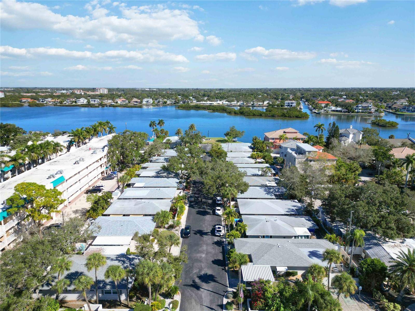 6005 MIDNIGHT PASS RD #N4, Sarasota, FL 34242