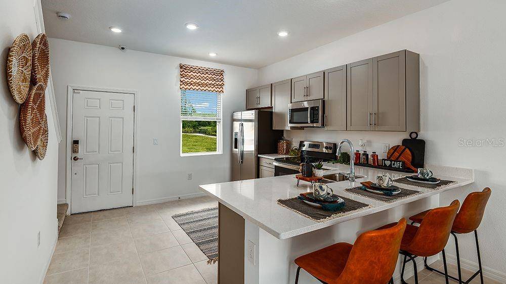 10648 ORBIT TER, Sarasota, FL 34241