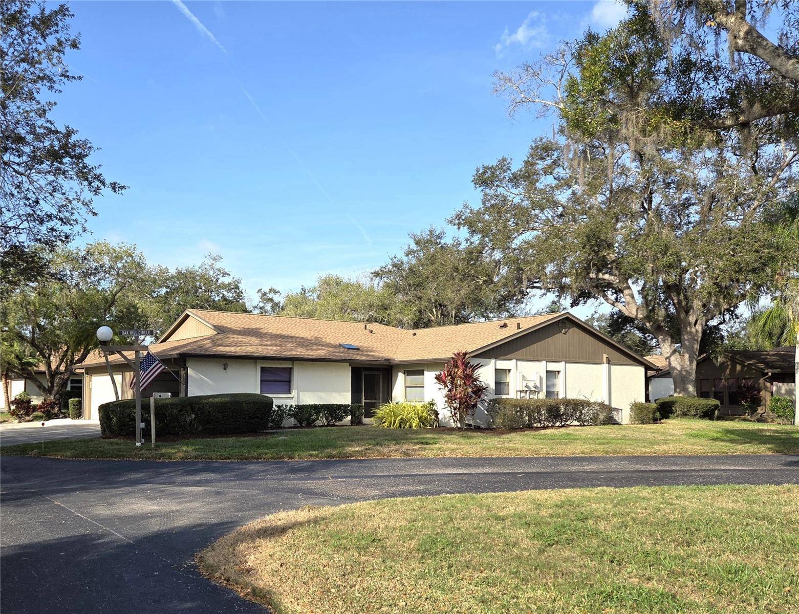 4735 OAK HILL DR #8, Sarasota, FL 34232