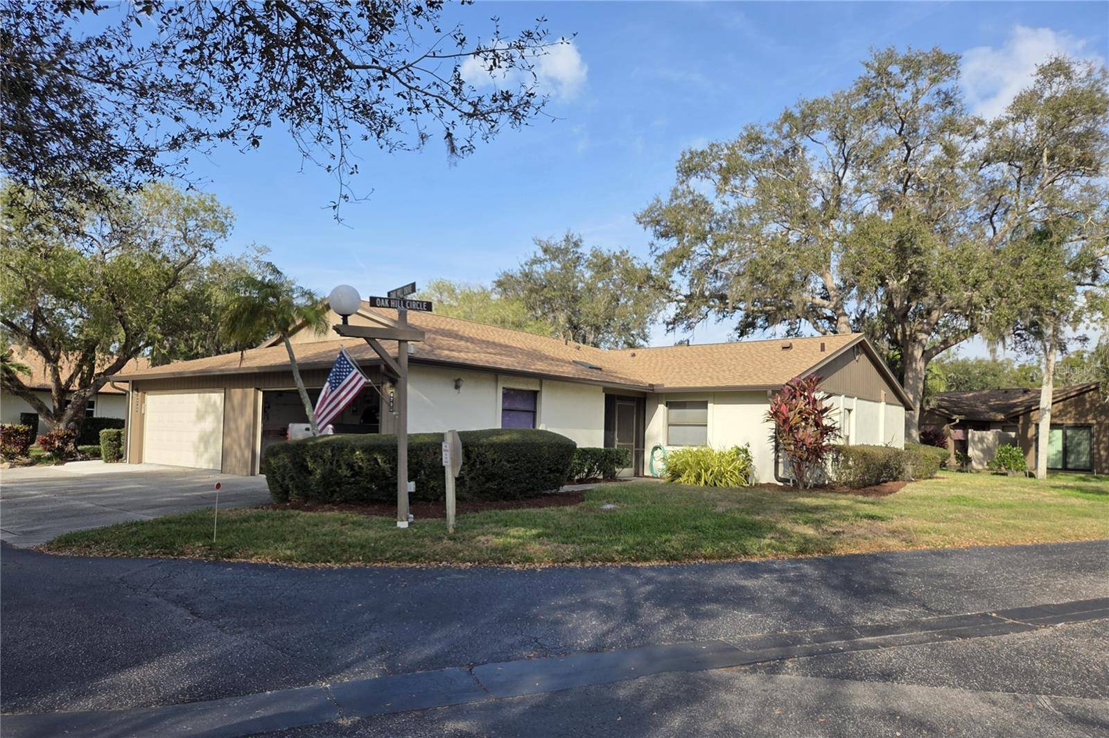 4735 OAK HILL DR #8, Sarasota, FL 34232