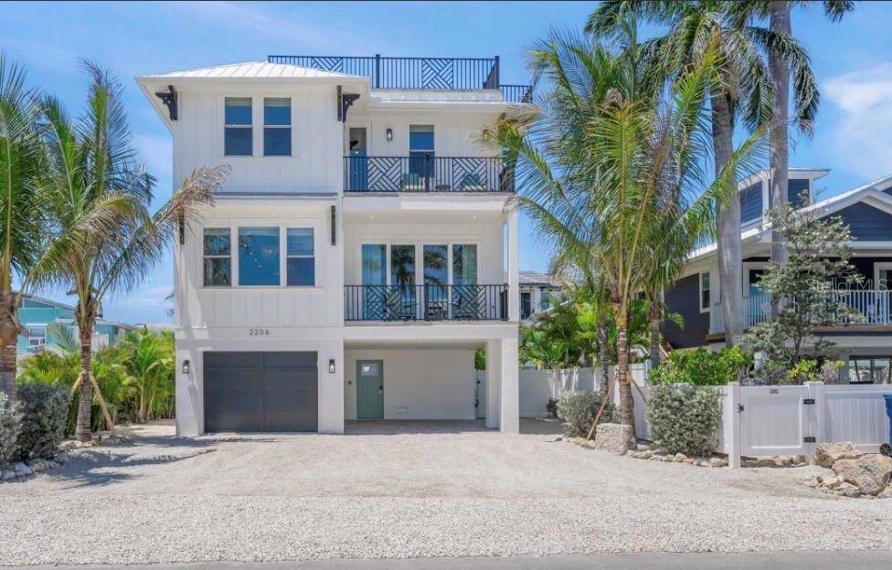 2206 AVENUE A, Bradenton Beach, FL 34217