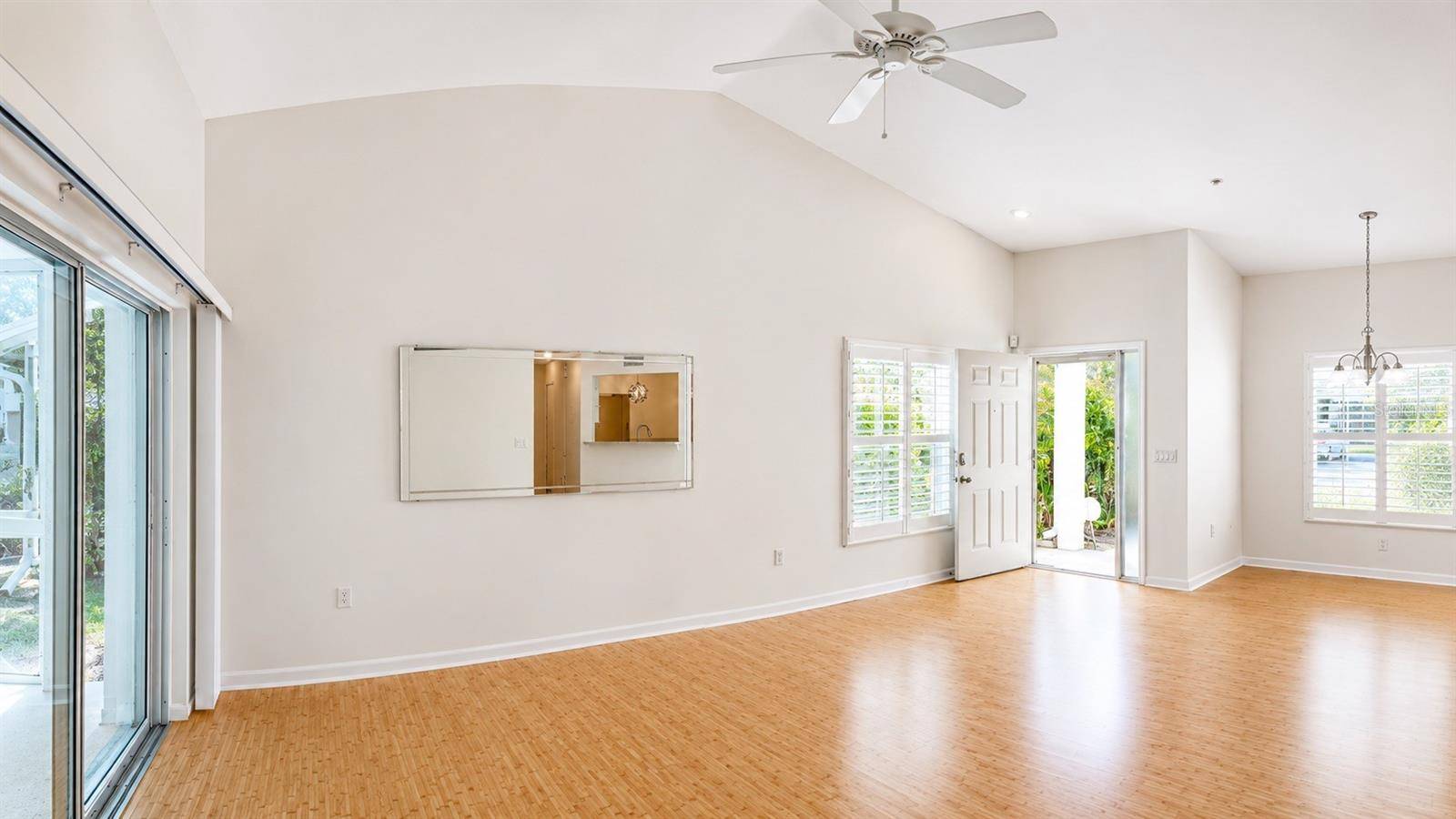 5429 STONEYBROOK LN #102, Bradenton, FL 34203