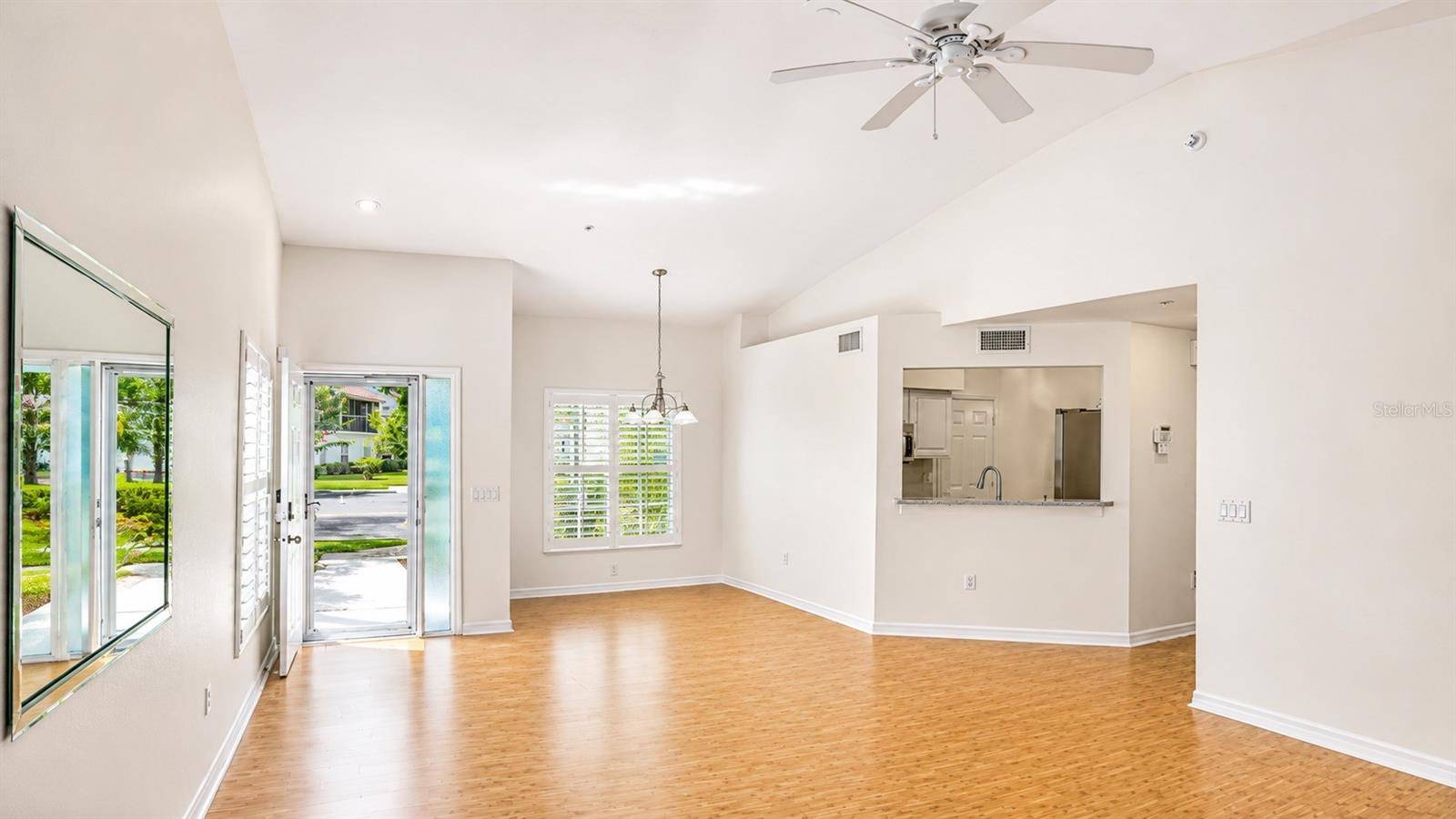 5429 STONEYBROOK LN #102, Bradenton, FL 34203