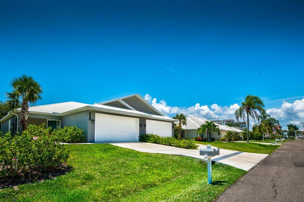 215 LEWIS CIR #111, Punta Gorda, FL 33950