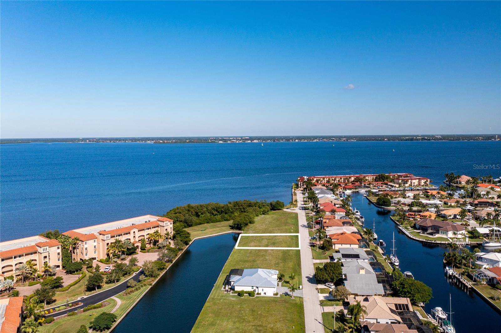 65 COLONY POINT DR, Punta Gorda, FL 33950
