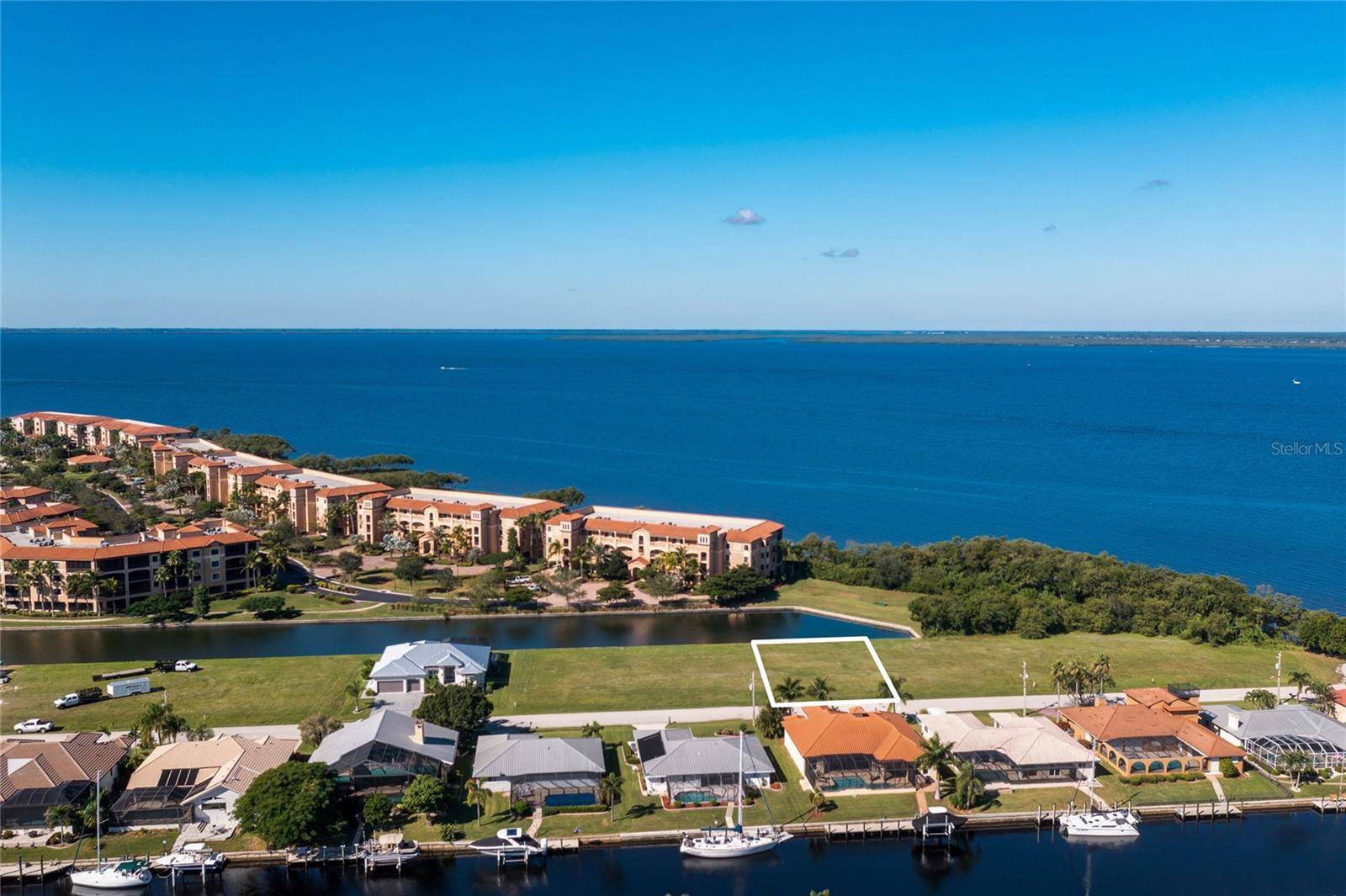 65 COLONY POINT DR, Punta Gorda, FL 33950