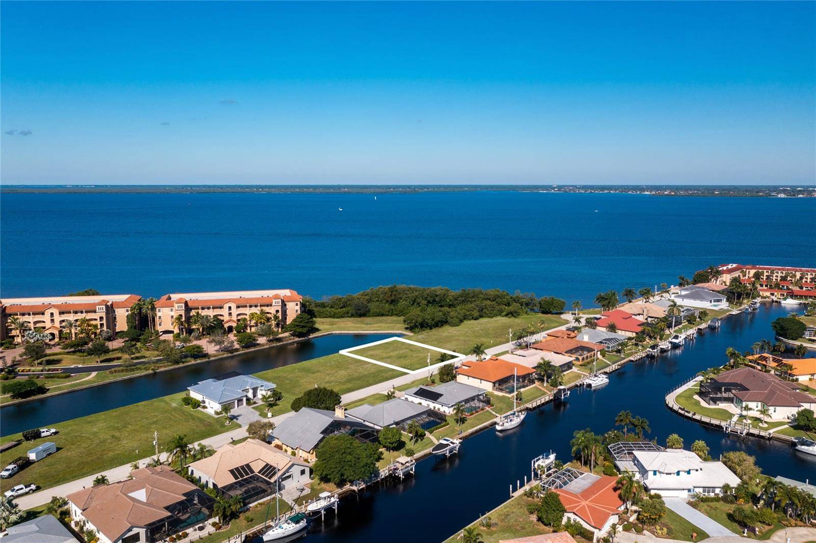 65 COLONY POINT DR, Punta Gorda, FL 33950