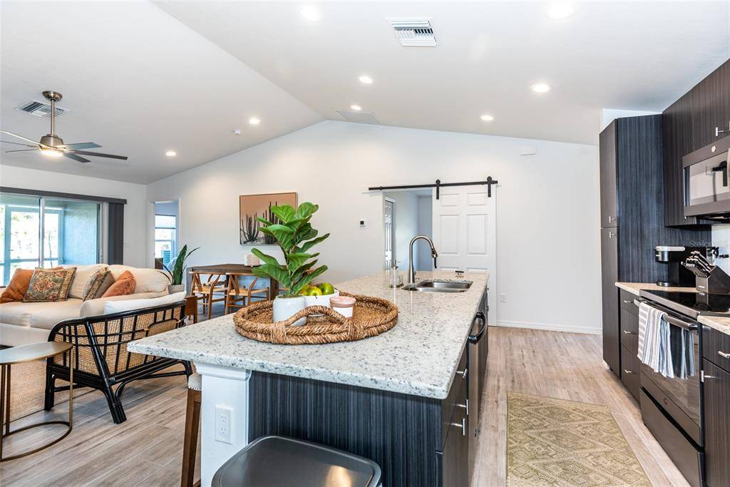 219 LEWIS CIR #112, Punta Gorda, FL 33950