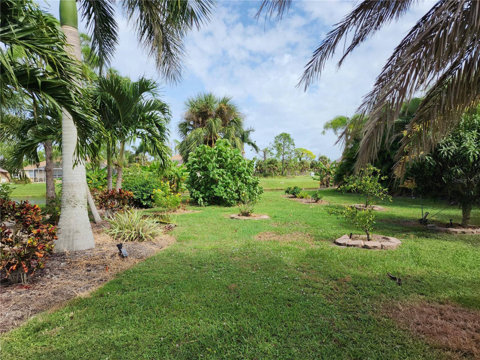 266 LONG MEADOW LN, Rotonda West, FL 33947