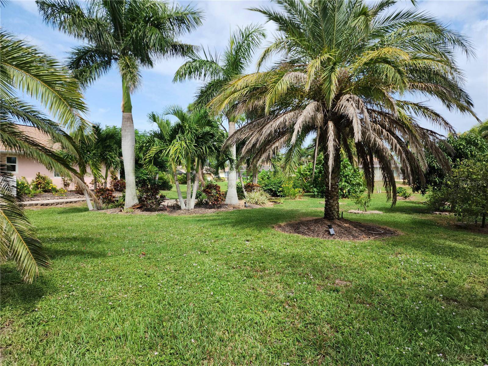 266 LONG MEADOW LN, Rotonda West, FL 33947