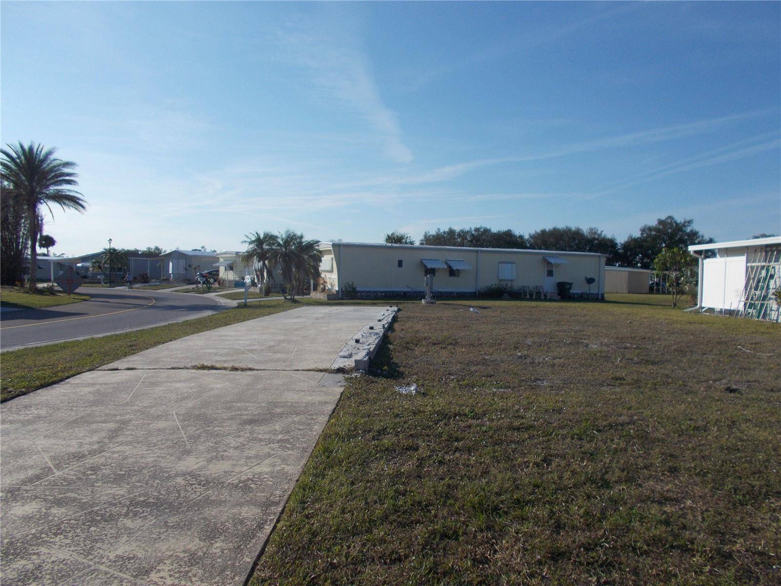 6581 CENTER LN, North Port, FL 34287