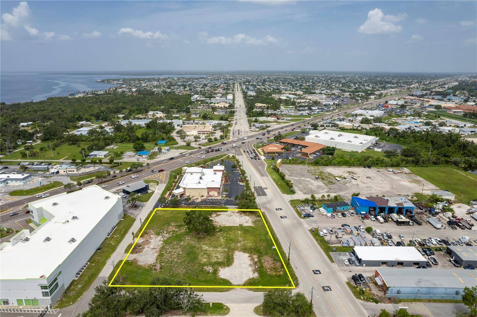 23041 HARBORVIEW RD, Port Charlotte, FL 33980