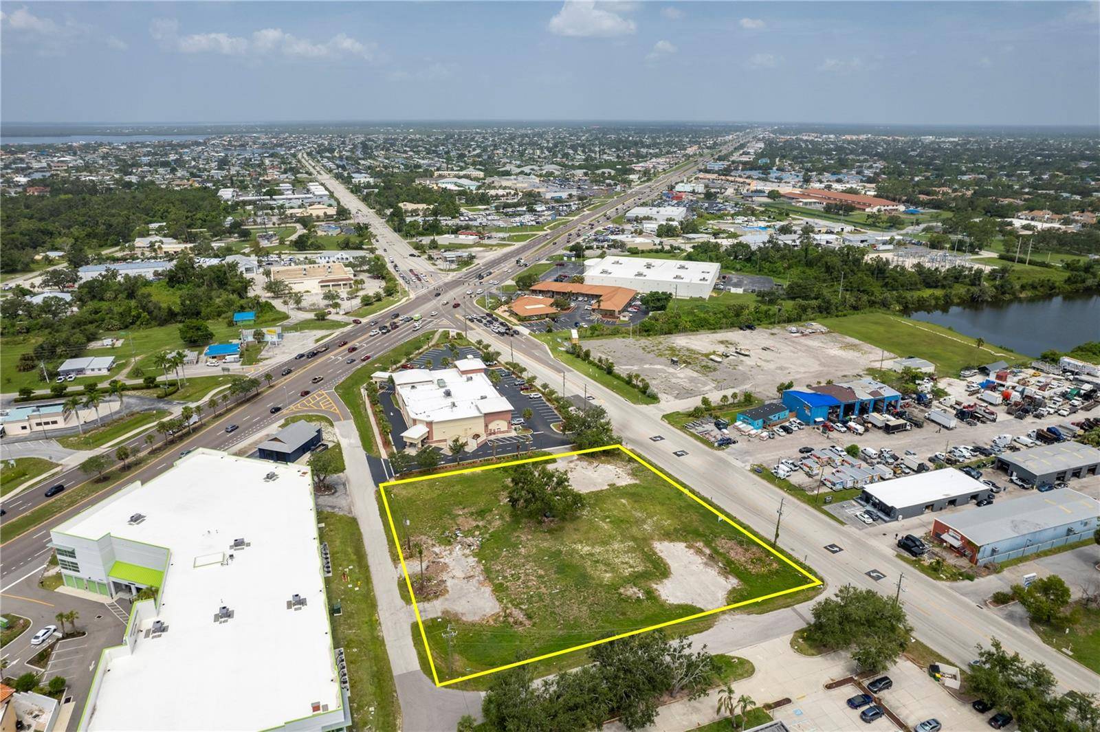 23041 HARBORVIEW RD, Port Charlotte, FL 33980