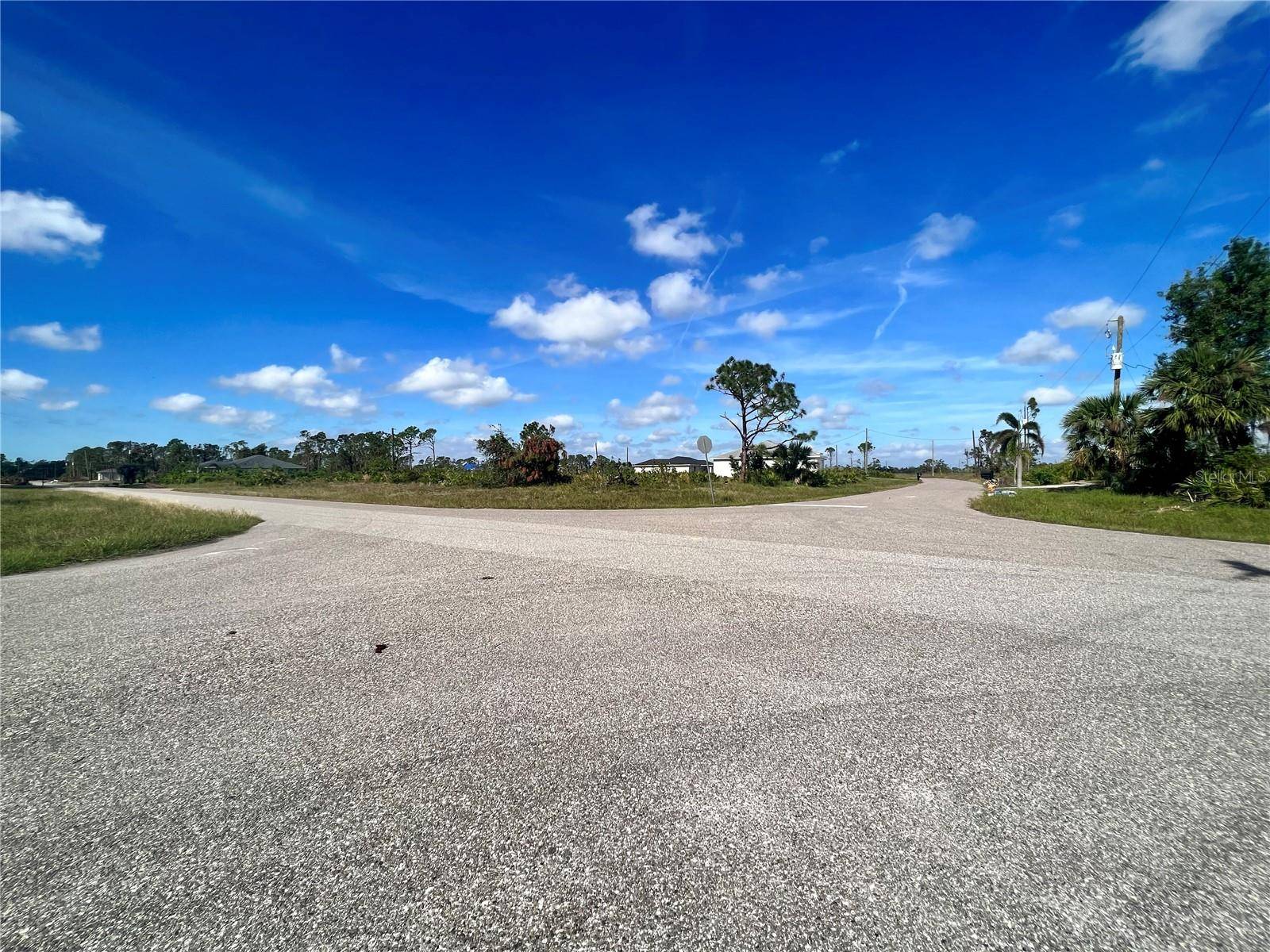 37 MAST DR, Placida, FL 33946