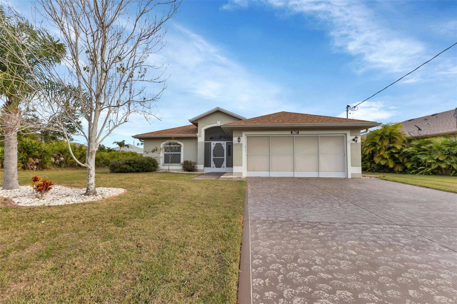 176 JENNIFER DR, Rotonda West, FL 33947