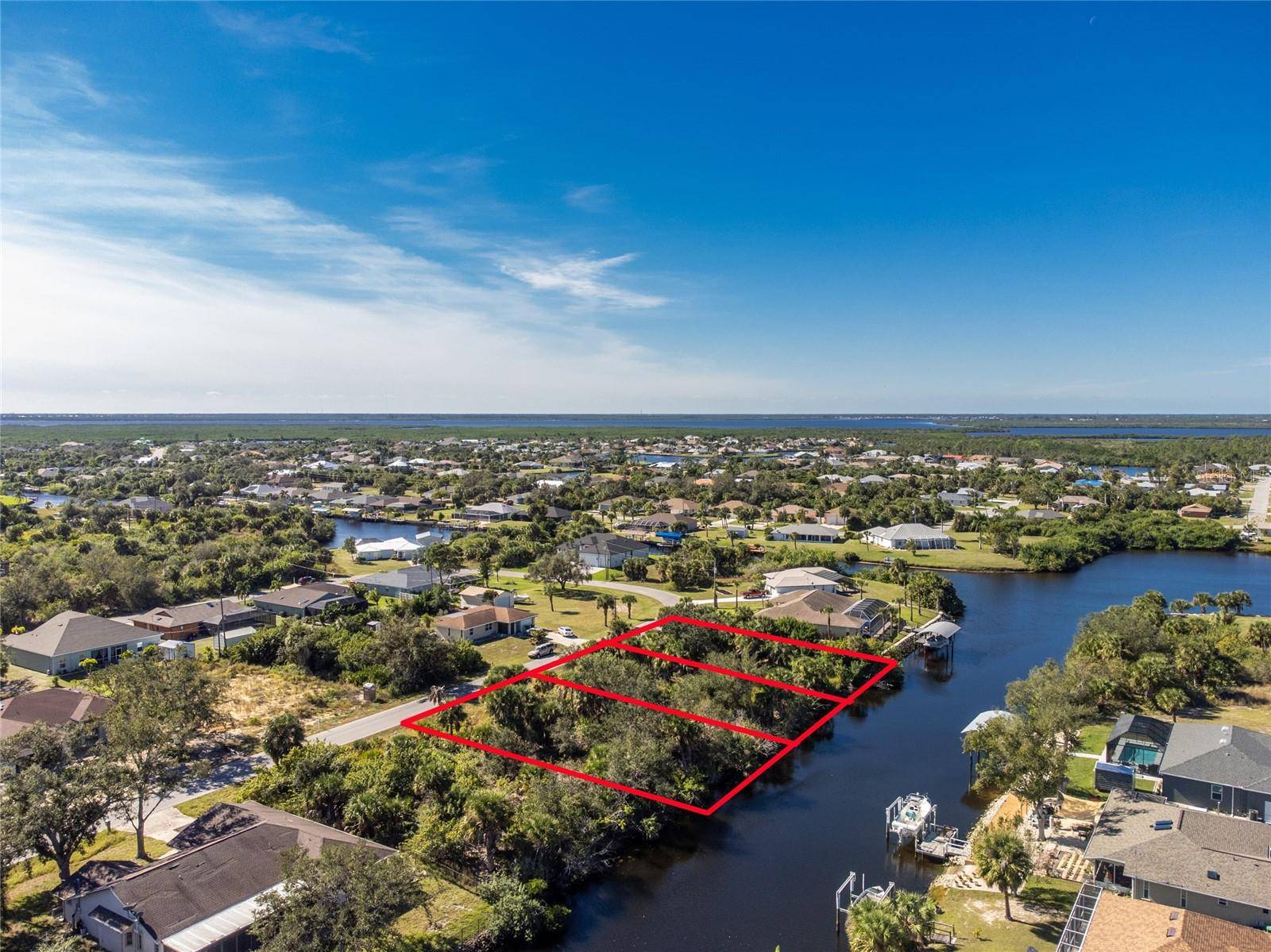 17324, 17332, 17340 GULFSPRAY CIR, Port Charlotte, FL 33948