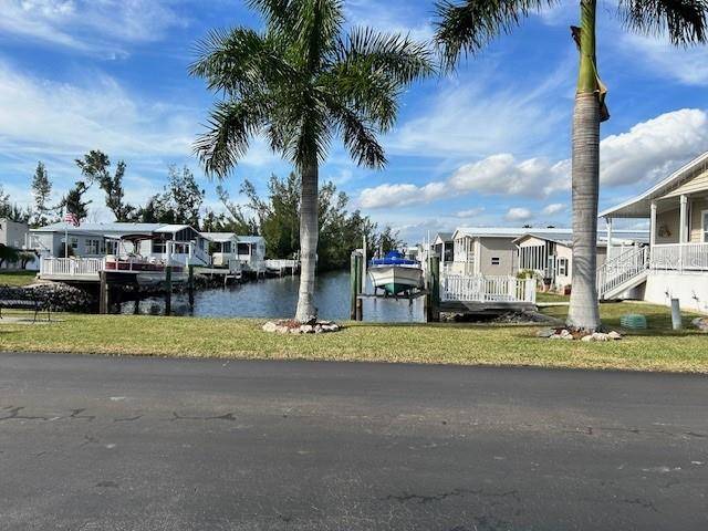 4300 RIVERSIDE DR #132, Punta Gorda, FL 33982