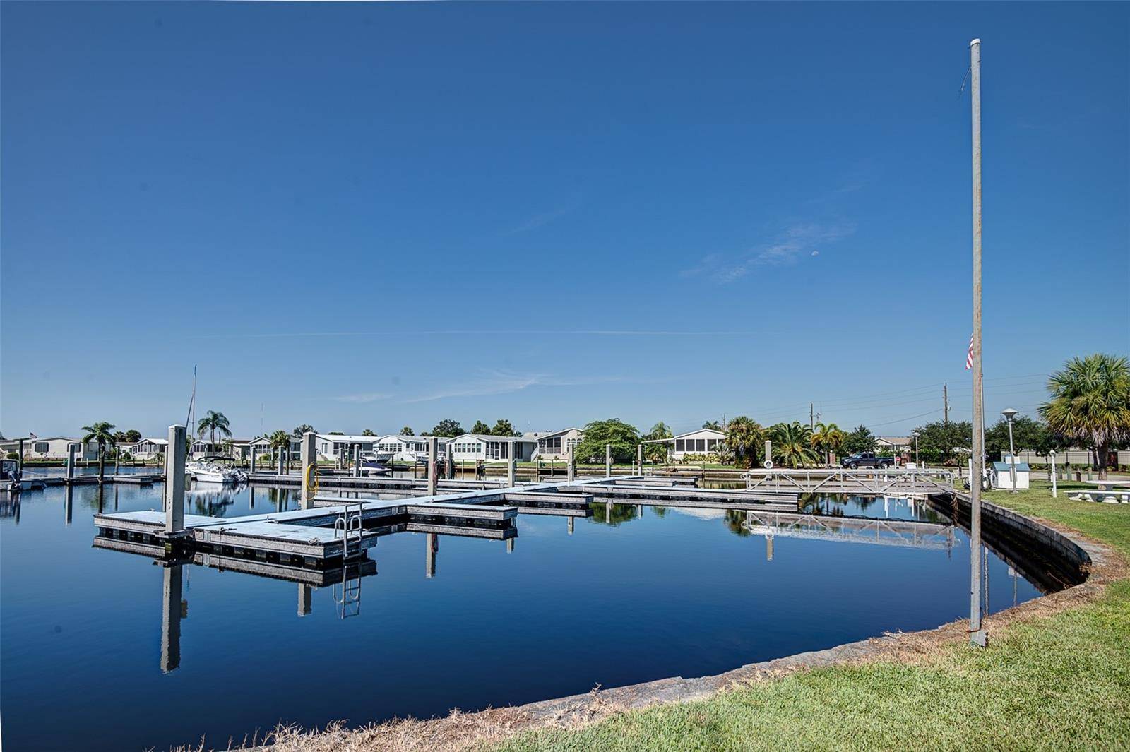 16 FREEMAN AVE, Punta Gorda, FL 33950