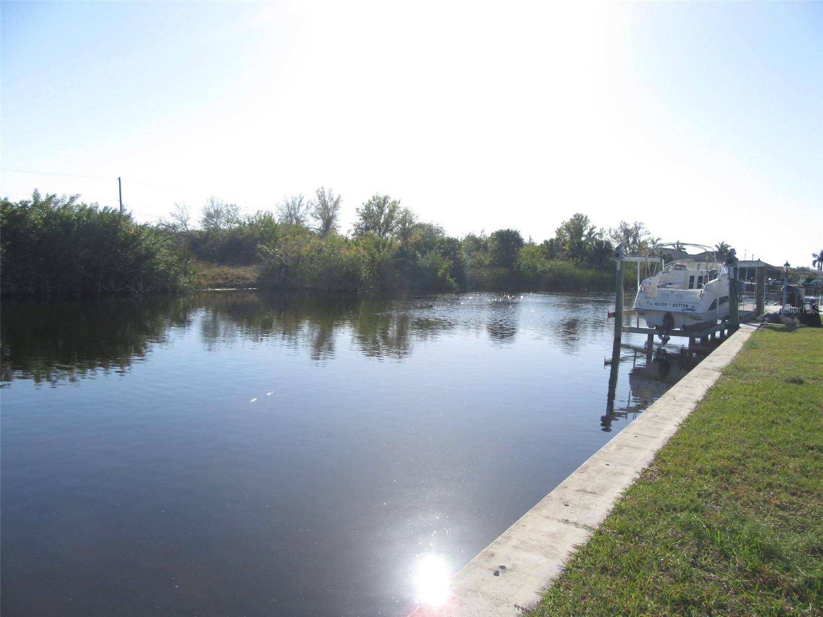 9572 SINGER CIR, Port Charlotte, FL 33981