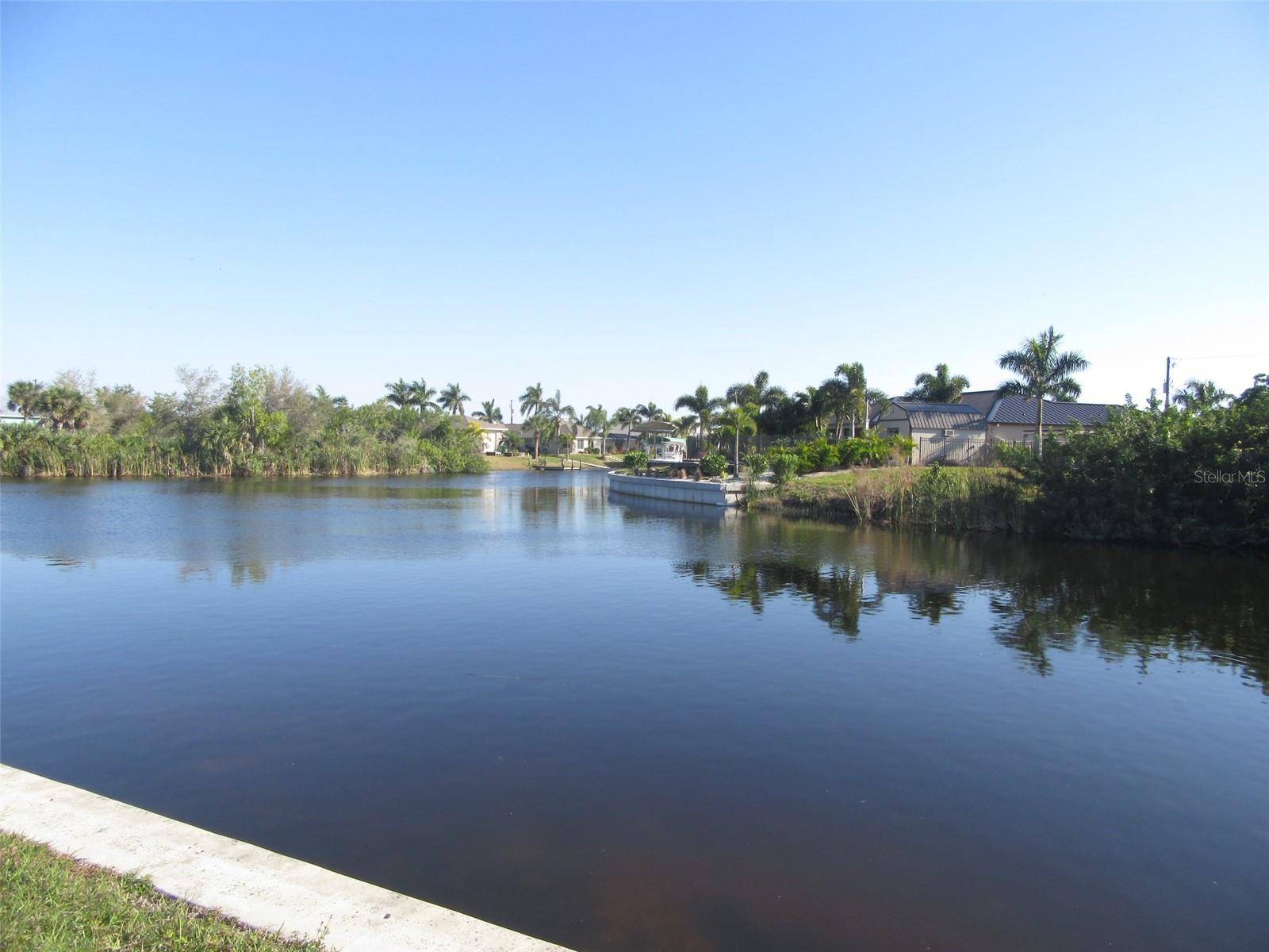 9572 SINGER CIR, Port Charlotte, FL 33981