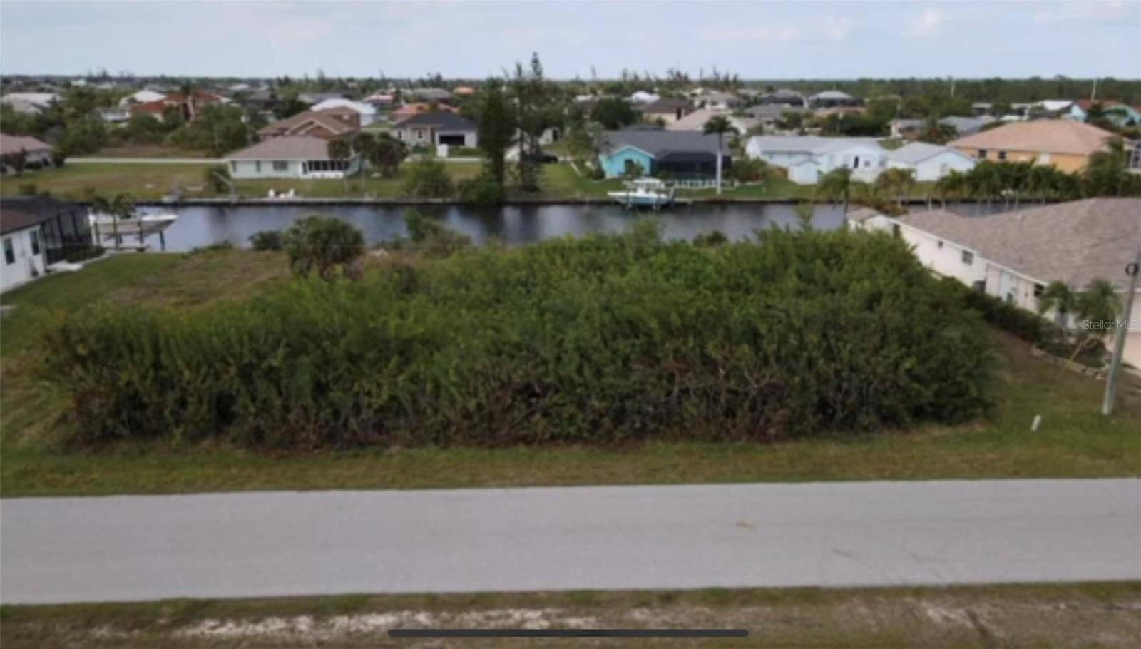 15442 MCCOMB CIR, Port Charlotte, FL 33981