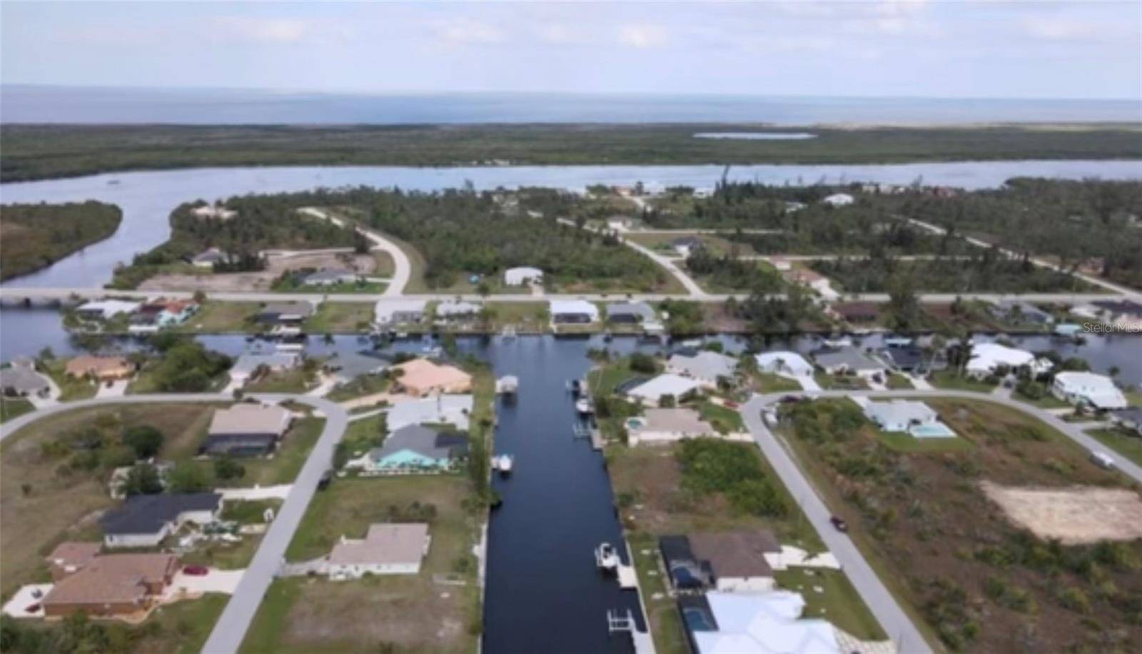 15442 MCCOMB CIR, Port Charlotte, FL 33981
