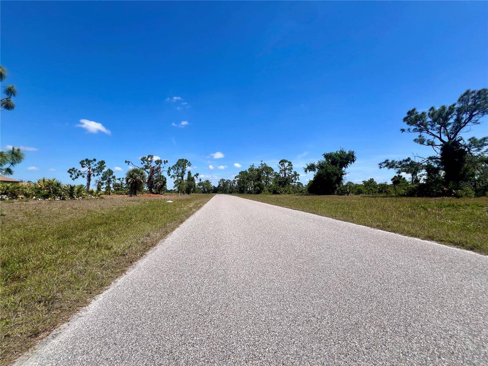 36 COXSWAIN DR, Placida, FL 33946