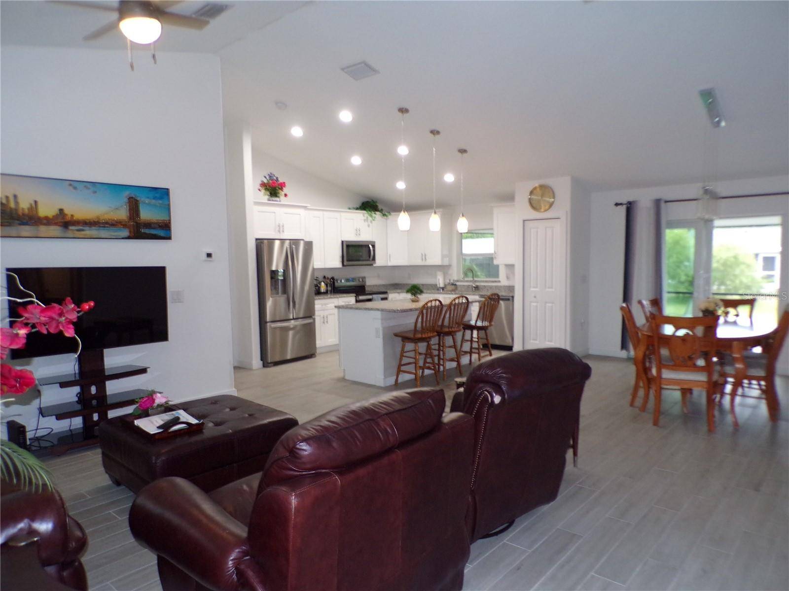326 MILLPORT ST NW, Port Charlotte, FL 33948