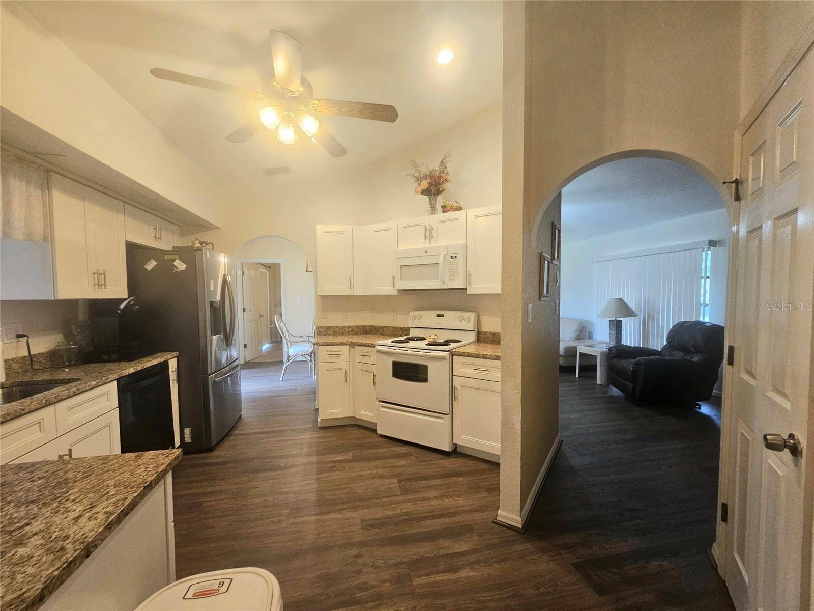 1011 TROPICAL AVE NW, Port Charlotte, FL 33948