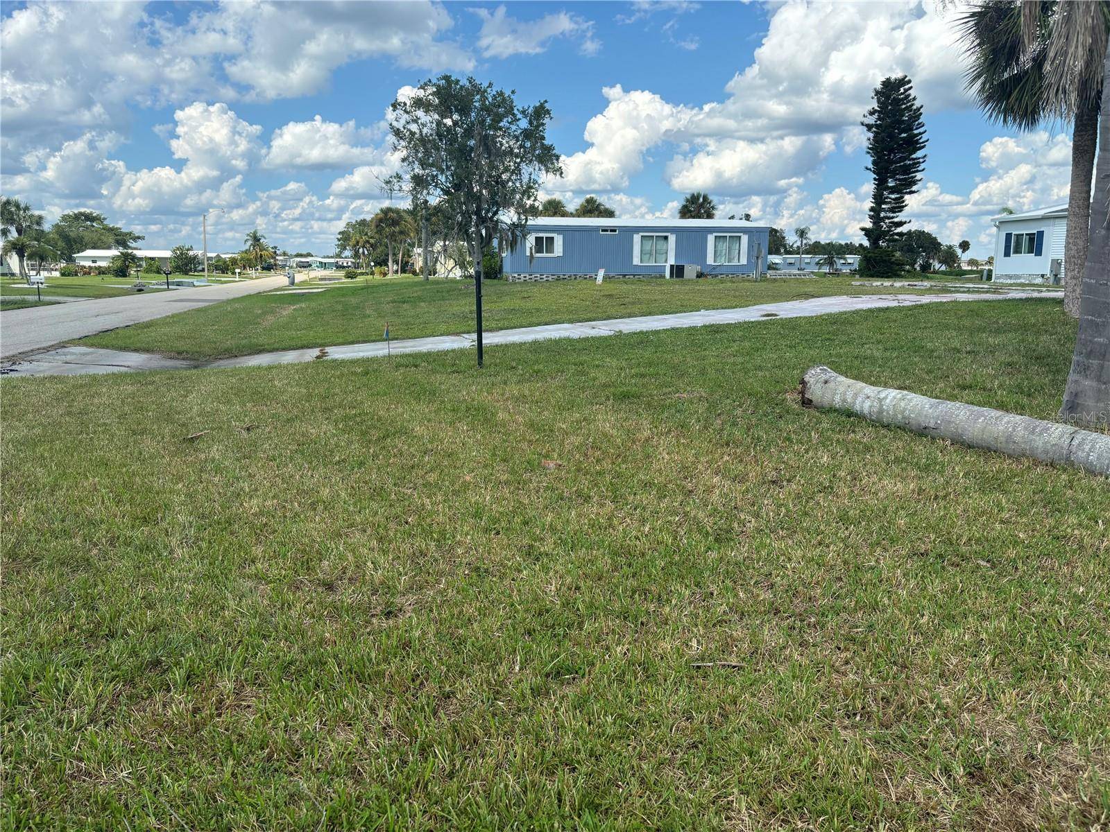 1533 BLUE HERON DR, Englewood, FL 34224