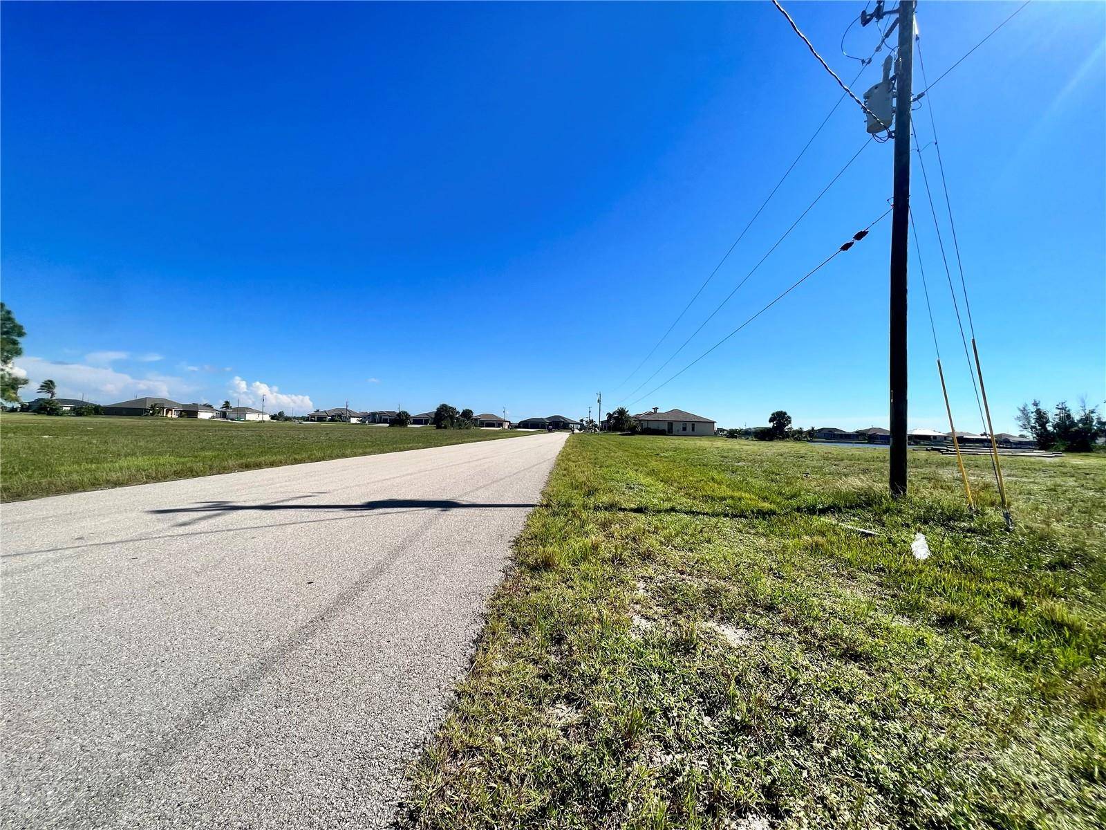 4008 NW 42ND PL, Cape Coral, FL 33993