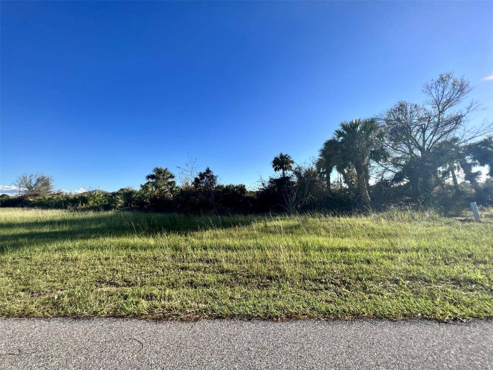 443 ALBATROSS RD, Rotonda West, FL 33947
