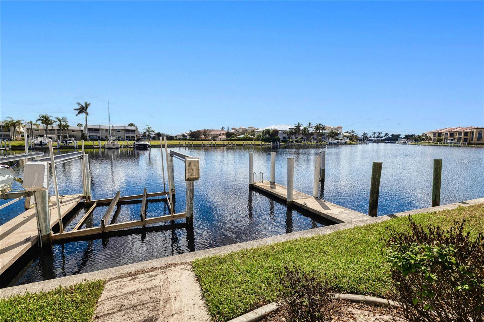 3228 PURPLE MARTIN DR #113, Punta Gorda, FL 33950