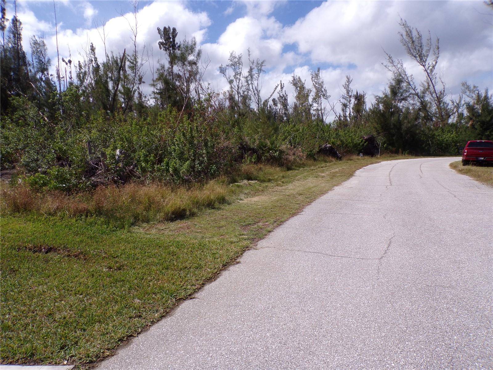 16724 LIGGETT CIR, Port Charlotte, FL 33981