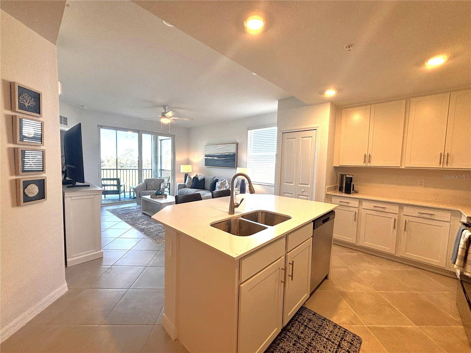 17565 OPAL SAND DR #208, Venice, FL 34293
