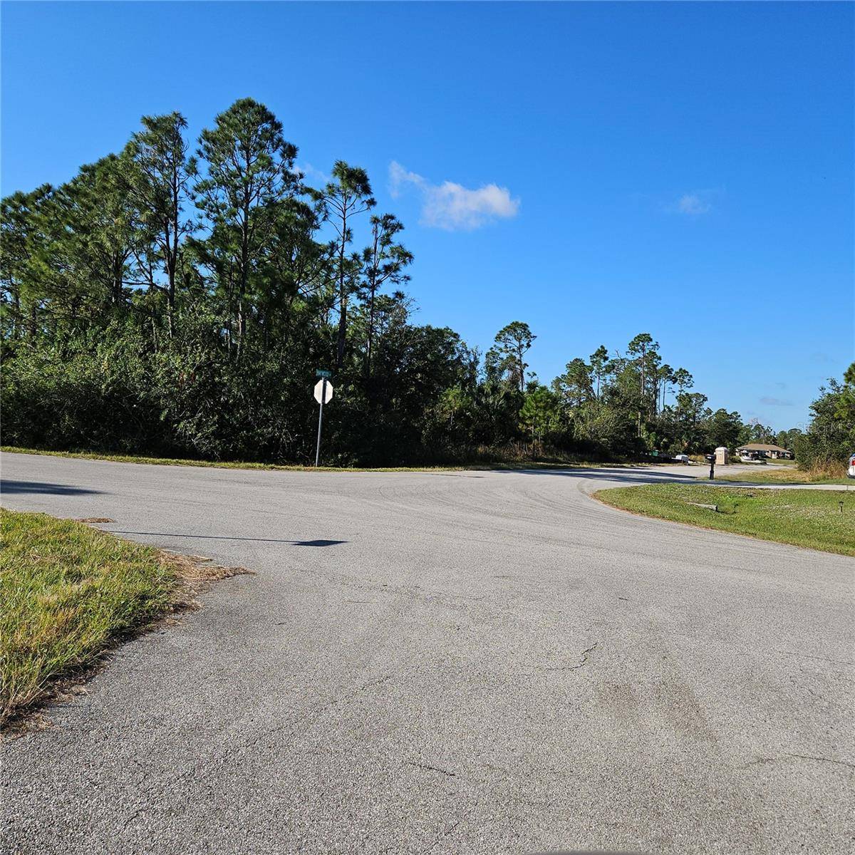 BARCELONA DR, North Port, FL 34288