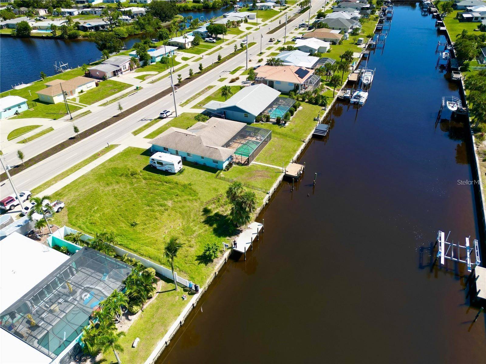 21081 EDGEWATER DR, Port Charlotte, FL 33952